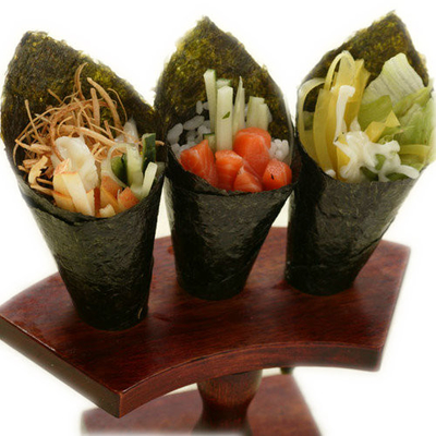Ранг хрустящую зажаренную в духовке морскую водоросль 50 Yaki Nori покрывает завальцовку руки